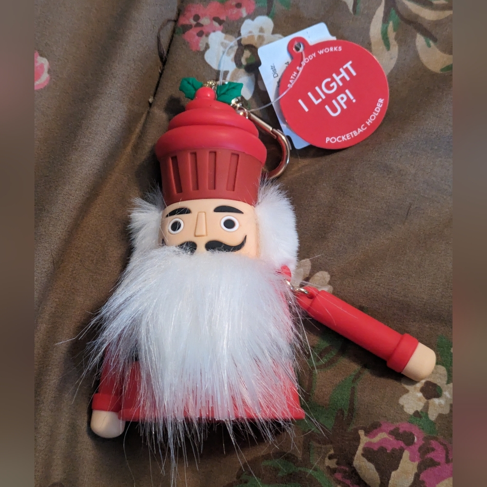 Bath and body works Christmas pocketbac holder for germx lights up